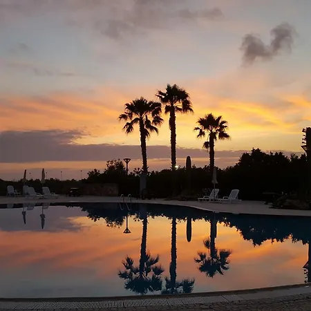 Ξενοδοχείο Antica Masseria Li Sauli 3*