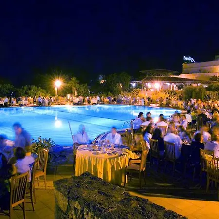 Antica Masseria Li Sauli 3*