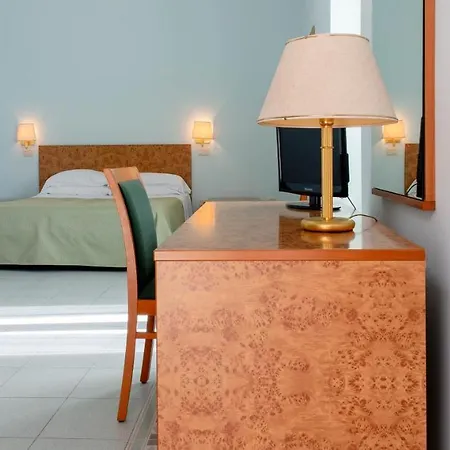 Antica Masseria Li Sauli 3*