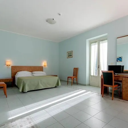 Hotel Antica Masseria Li Sauli 3*
