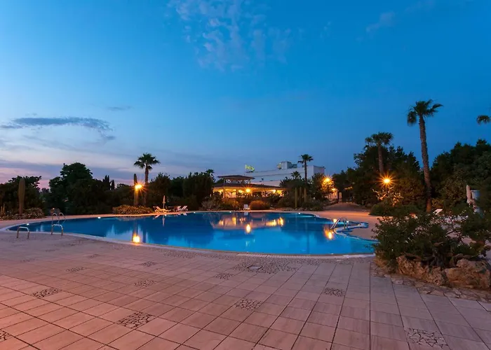 Antica Masseria Li Sauli 3*