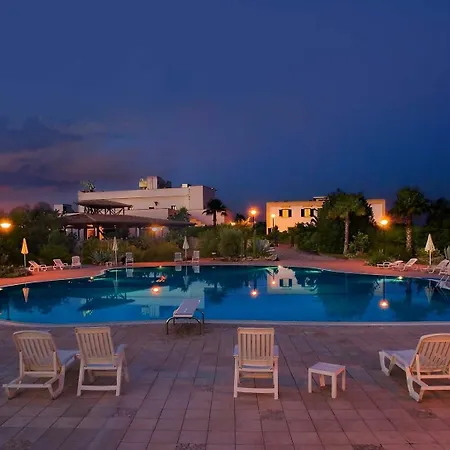 Antica Masseria Li Sauli 3*
