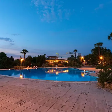 Antica Masseria Li Sauli 3*