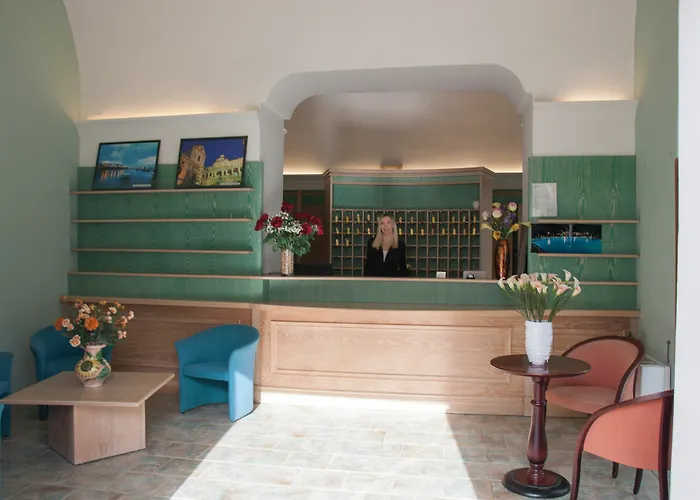 Hotell Antica Masseria Li Sauli 3*